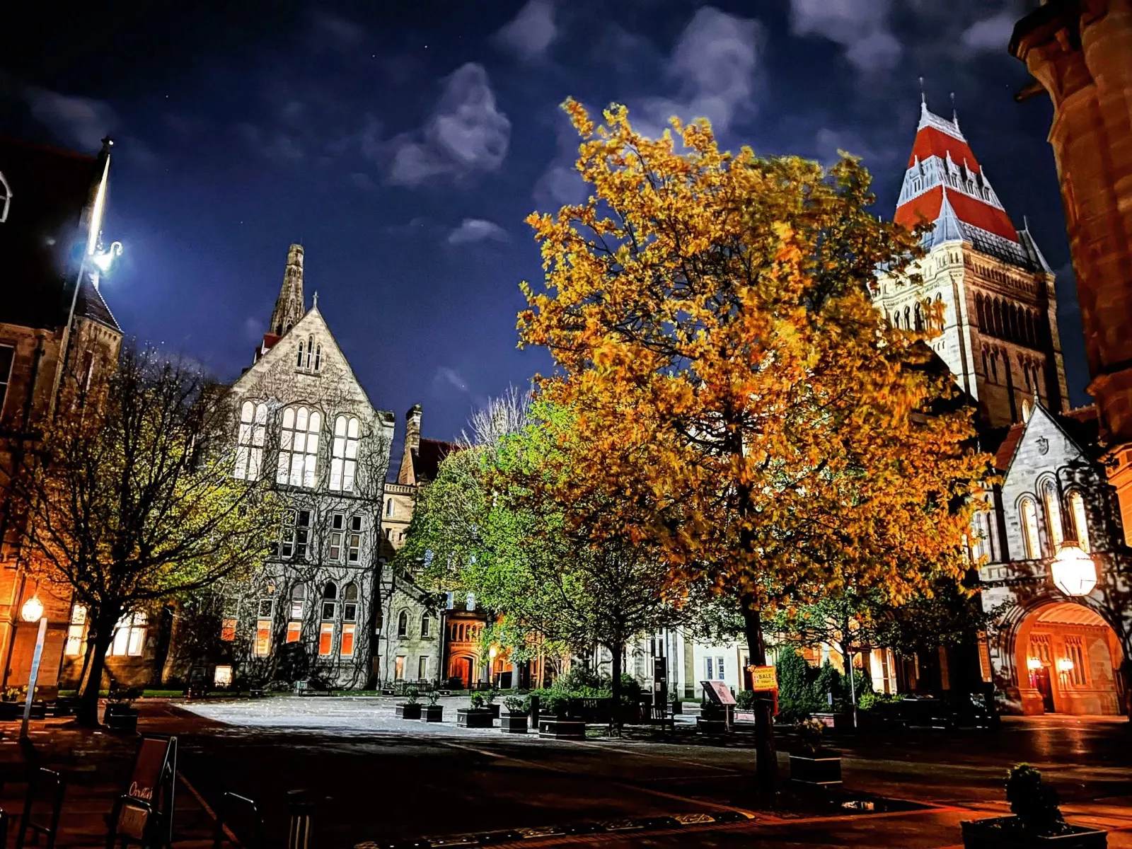 University of Manchester: вступ, вартість навчання і рейтинг 